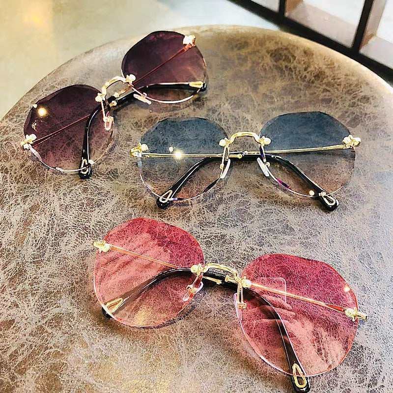 New Design, High-Quality Sunglasses – Stylish & UV Protection